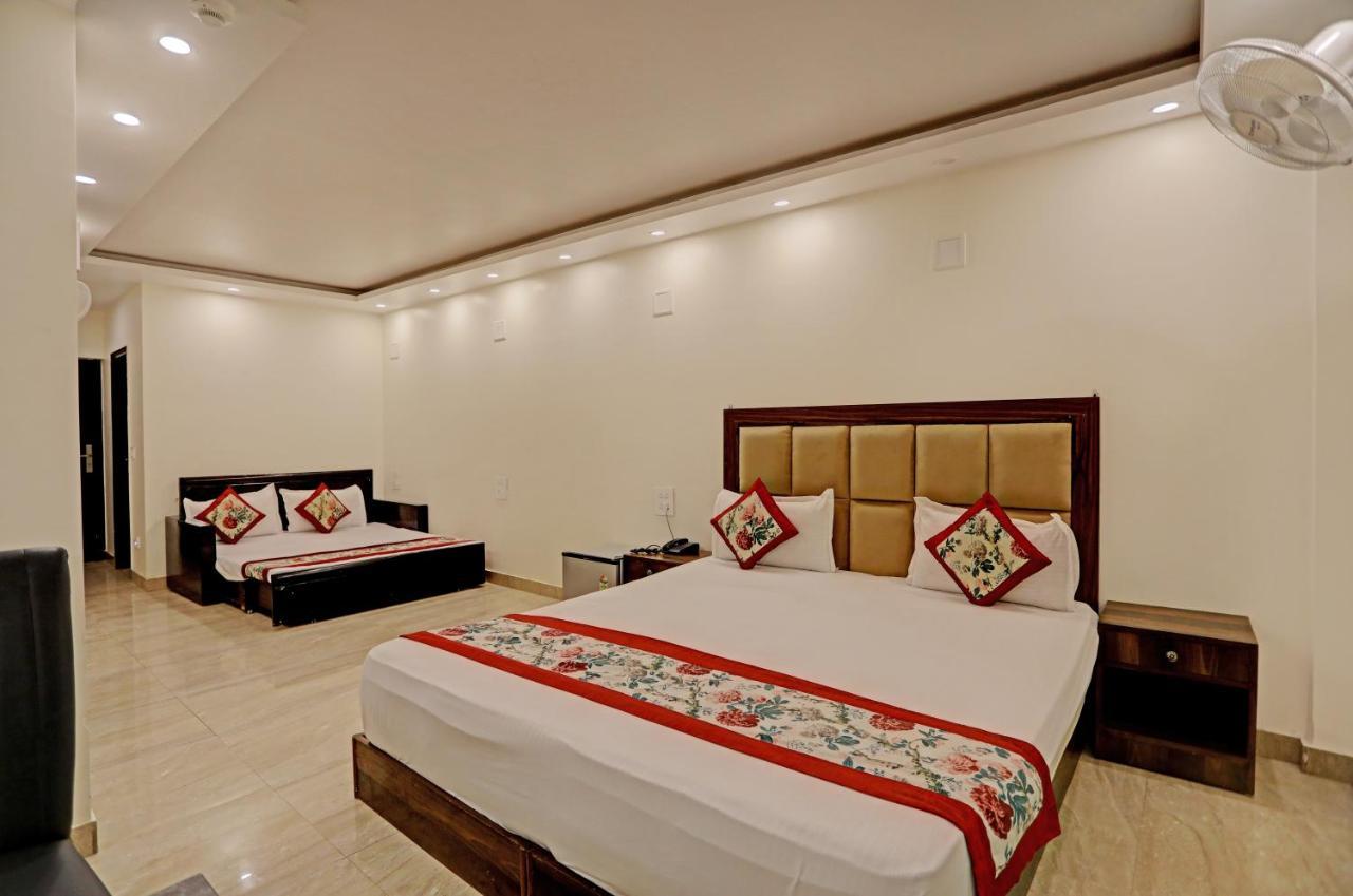 Staybook Hotel Atlanta New Delhi Train Station المظهر الخارجي الصورة