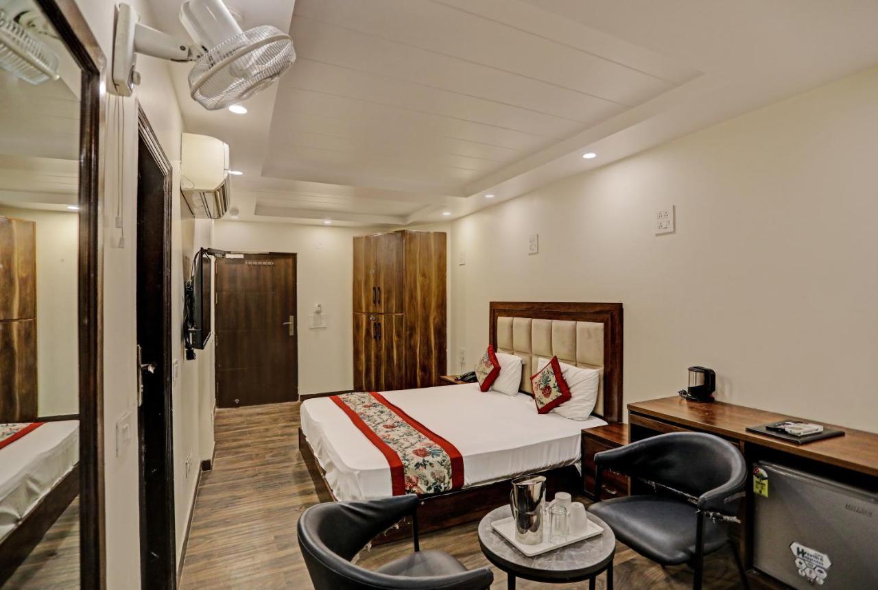 Staybook Hotel Atlanta New Delhi Train Station المظهر الخارجي الصورة