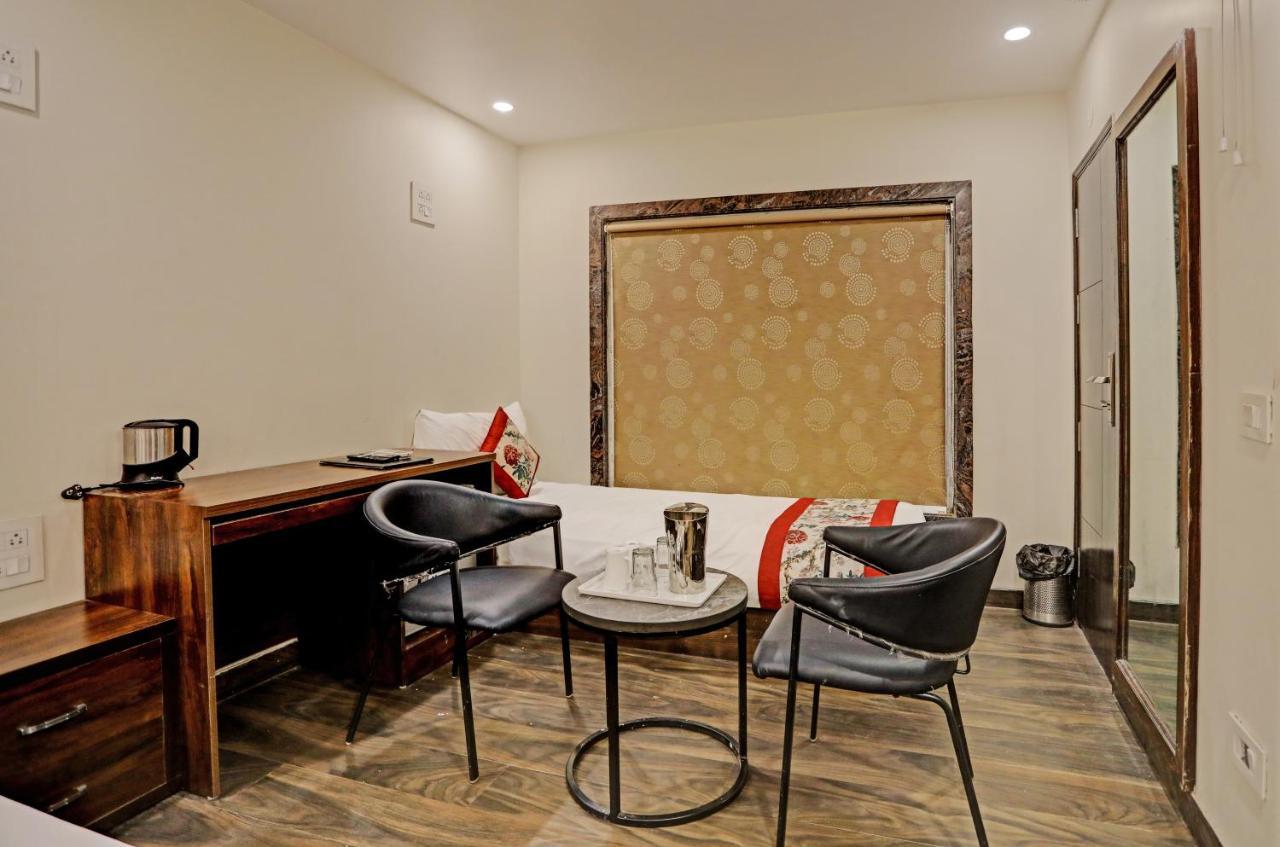 Staybook Hotel Atlanta New Delhi Train Station المظهر الخارجي الصورة